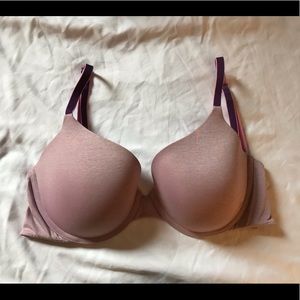🍓 2/$26 Victoria’s Secret uplift semi demi bra/ VS
